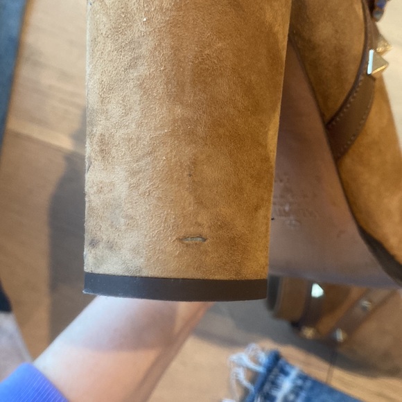 Valentino tan suede Rockstud booties sz. 41.5 - Picture 8 of 14
